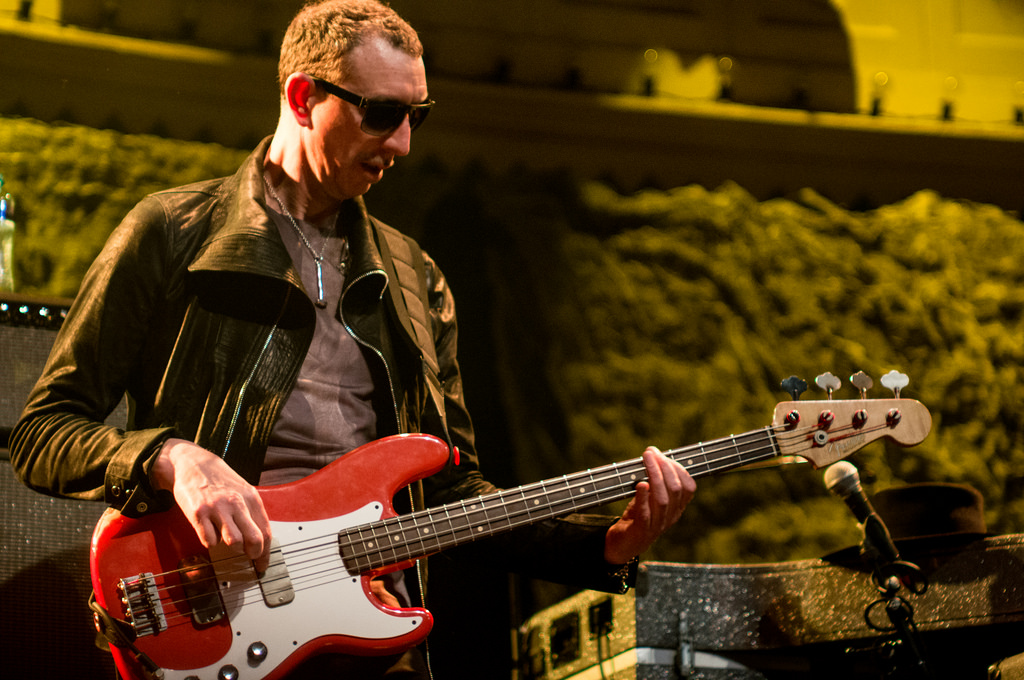 pino palladino basses